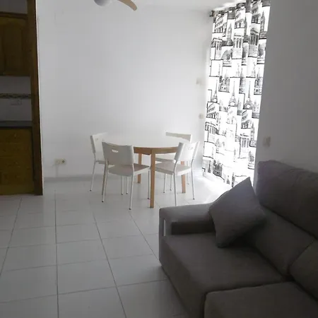Centrico Y Confortable Apartamento En * Tossa de Mar